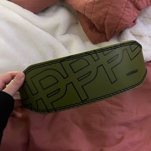 UPPER WEIGHTLIFTING BELT